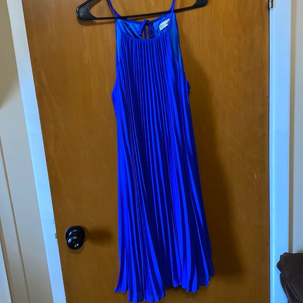 Halter neck pleated swing dress